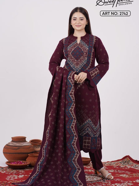 Add a touch of graceful charm to your winter wardrobe with this beautifully embroidered woollen kurti. Designed in an elegant base with intricate embroidery, this piece brings heritage craft together with