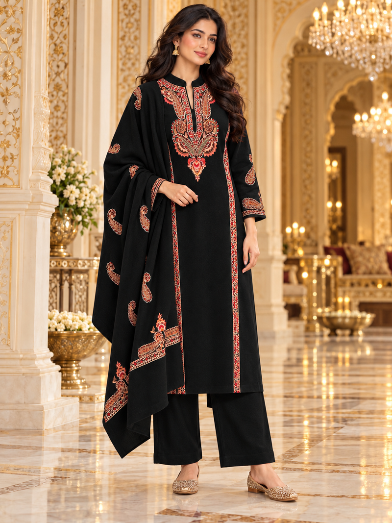 Paisley Embroidered Kurta Pant Dupatta chogha Set for Women
