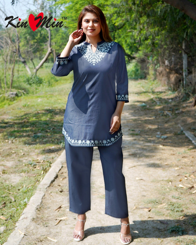 Women’s Embroidered Kurta Pant Set – Elegant Straight Fit Ethnic Wear with Floral Thread Work