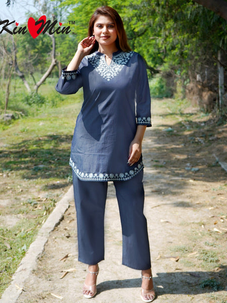 Women’s Embroidered Kurta Pant Set – Elegant Straight Fit Ethnic Wear with Floral Thread Work