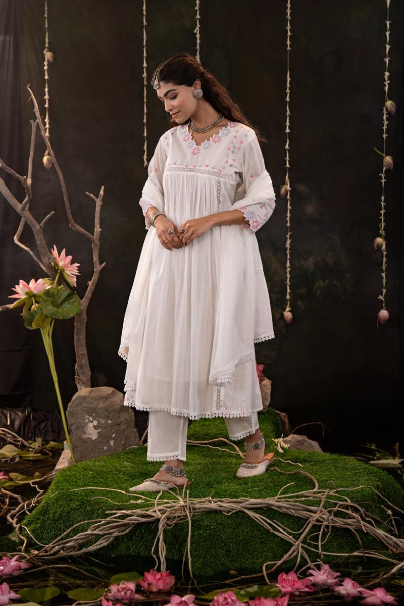 Mulson Ivory Blossom Suit Set