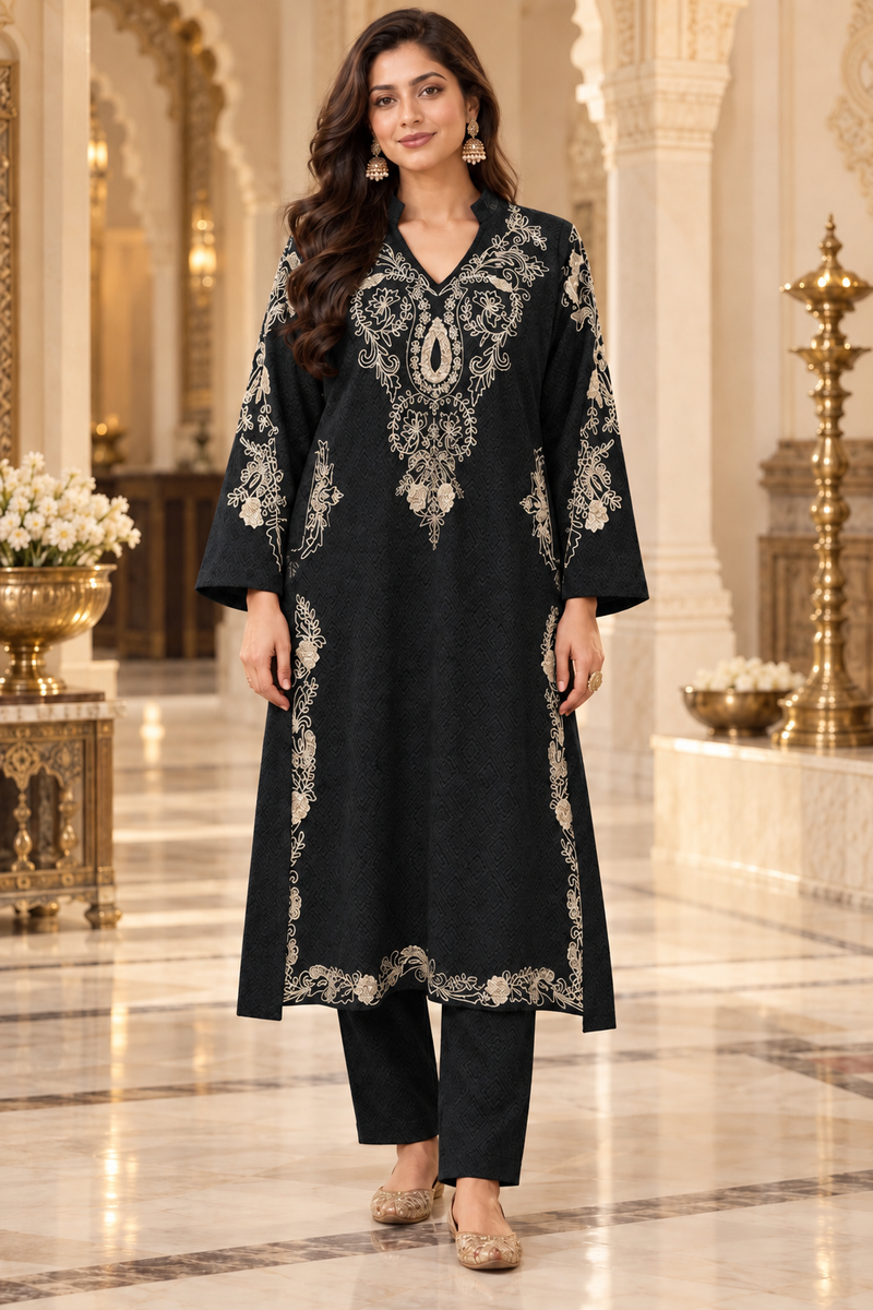 Kashmiri Embroidered Kurta Pant Set