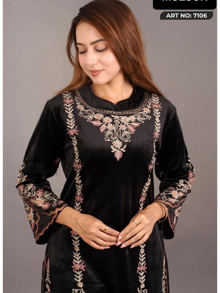 1.	Elegance stitched in velvet ✨
	2.	Royal vibes, timeless style 👑
	3.	When grace speaks, words stay silent.
	4.	Velvet dreams and floral finesse 🌸
	5.	Subtle luxury, effortless charm.
	6.	Crafted for comfort, designed to stand out ✨
	7.	Where traditio