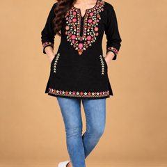 Women’s Multicolour Floral Embroidered Straight Kurta
