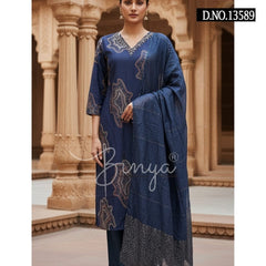 Elegant Embroidered V-Neck Kurta Set with Dupatta – Premium Ethnic Women’s Suit