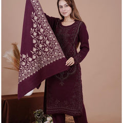 1.	Elegant & Classy
“Elegance that speaks without saying a word 🖤✨”
	2.	Sales Focused
 Never goes out of style ✨ Premium embroidered suit now available – DM to order!”
	3.	Luxury Vibe
“Grace stitched in threads of royalty 🖤🙈✨”
	4.	Punjabi Touch
“Ka