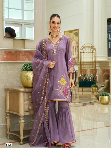 Pakistani suit