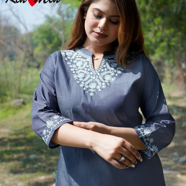 Women’s Embroidered Kurta Pant Set – Elegant Straight Fit Ethnic Wear with Floral Thread Work