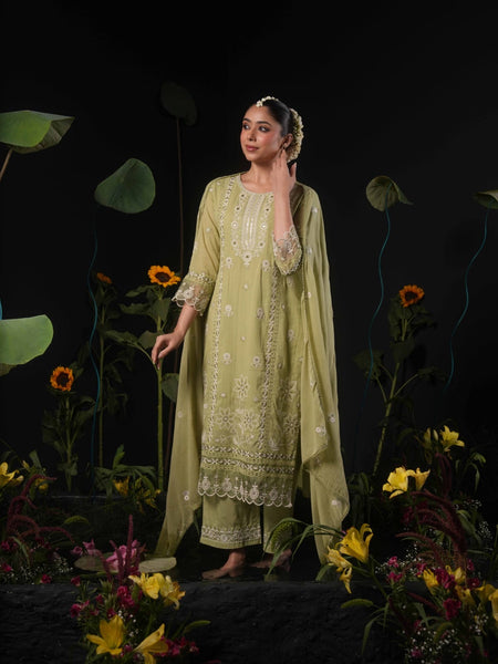 Mulson – Noor-e-Bahar Collection ✨