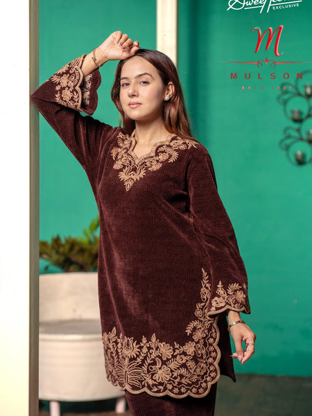 very beautiful velvel cordset