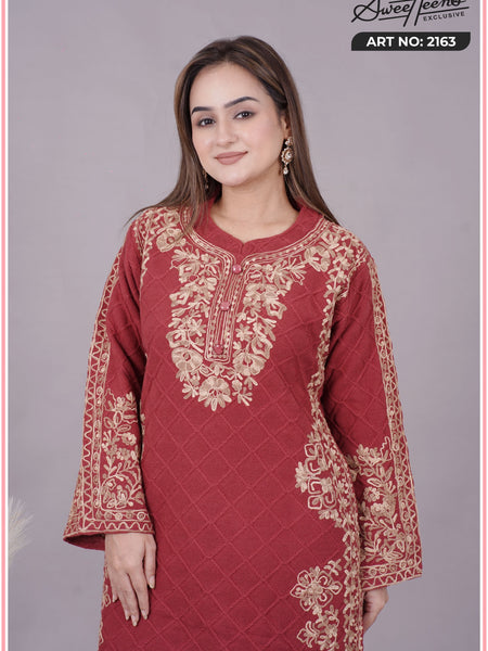 ELEGANT EMBROIDERY KURTI FROM SWEETTEENS EXCLUSIVE FEATURING INTRICATE GOLDEN THREAD WORK ON NECKLINE AND SLEEVES - A PERFECT BLEND OF GRACE AND STYLE FOR FESTIVE AND PARTY WEAR.SWT 2163.