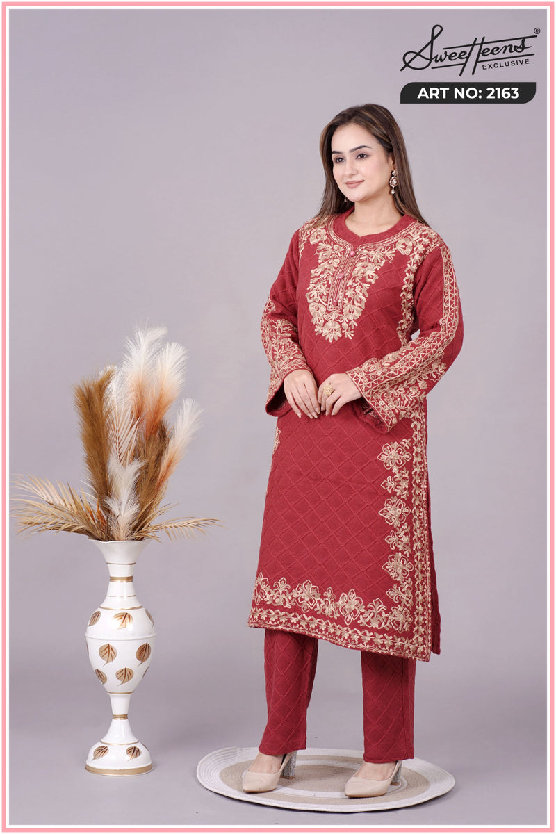 ELEGANT EMBROIDERY KURTI FROM SWEETTEENS EXCLUSIVE FEATURING INTRICATE GOLDEN THREAD WORK ON NECKLINE AND SLEEVES - A PERFECT BLEND OF GRACE AND STYLE FOR FESTIVE AND PARTY WEAR.SWT 2163.