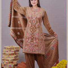 1.	Velvet ka charm, embroidery ka shaan ✨
	2.	Royal look, timeless elegance 💜
	3.	Winter vibes + Velvet love ❄️✨
	4.	Jab baat style ki ho, choose elegance 👑
	5.	Royalty isn’t bought, it’s worn 💫
	6.	Velvet that speaks class 🌸
	7.	Grace in every detai