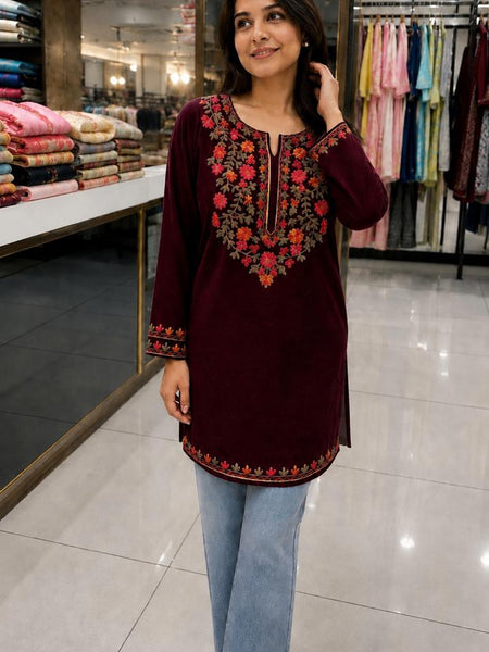 Women’s Mustard Yellow Floral Embroidered Straight Kurta