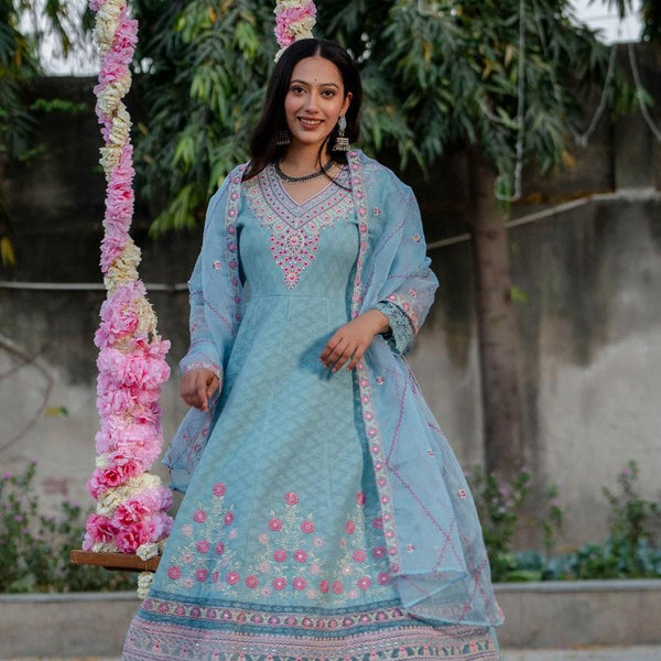 Light Blue Floral Embroidered Kurta Set Mulson  with Chiffon Dupatta
