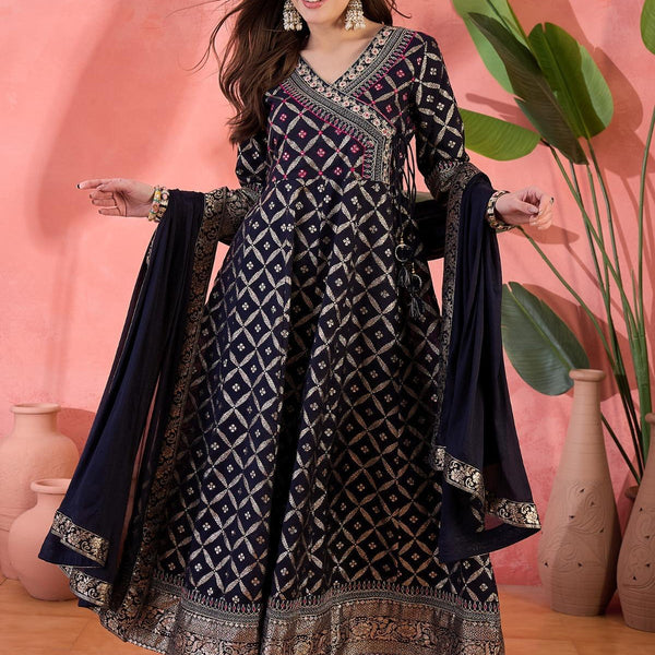 Ankara kali Mulson Magenta Embroidered Kurta Set with