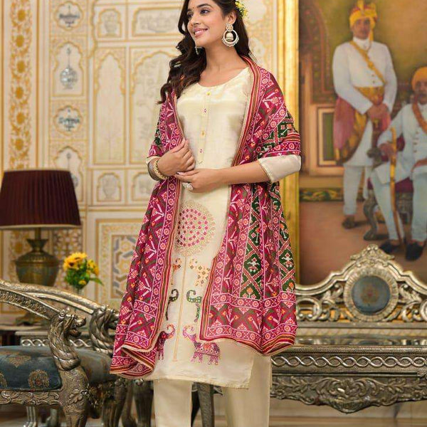 Ivory Cotton Blend Kurta Set with Elephant Embroidery and Printed Dupatta